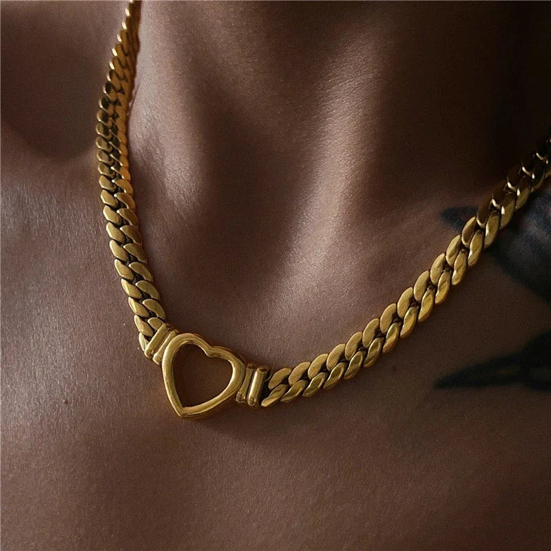 Bella Heart Choker